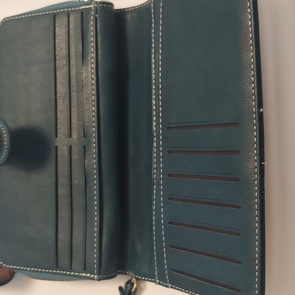 Wallets 2 - Picture 4 of 6